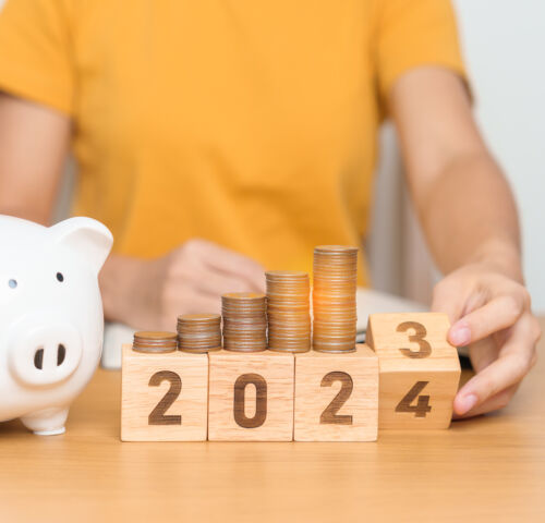 Finanzielle Vorsätze für 2024: Tipps für Sparen, Budgetplanung und Investitionen. 